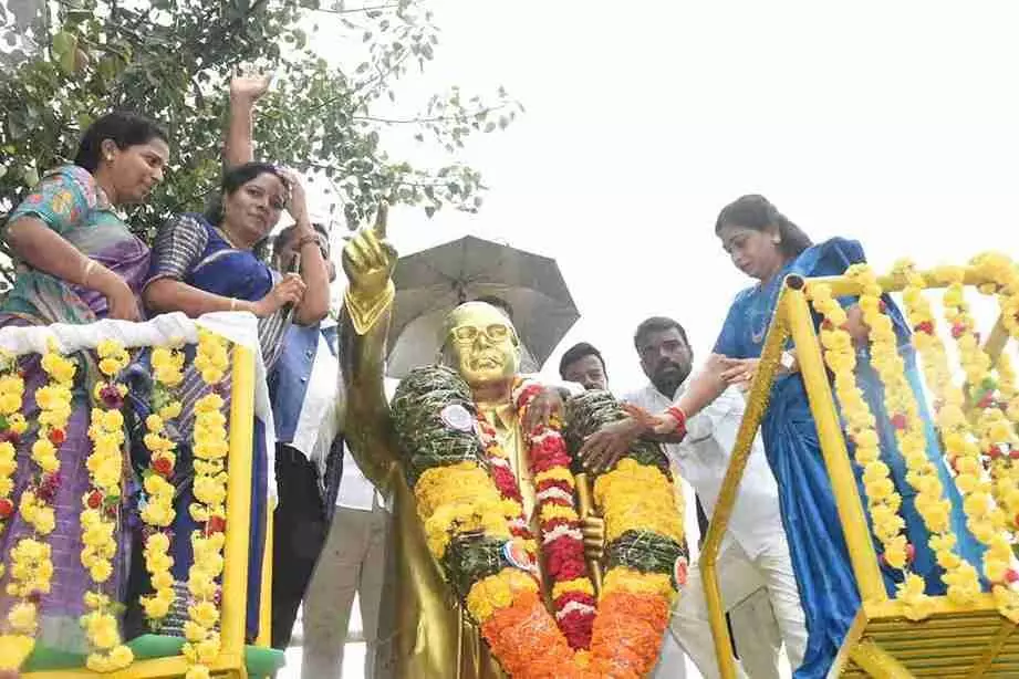 నకిలీ మద్యం కేసు: అసలైన వారిని తెరపైకి తెస్తాం.. నకిలీ మద్యం కేసు: అసలైన వారిని తెరపైకి తెస్తాం..