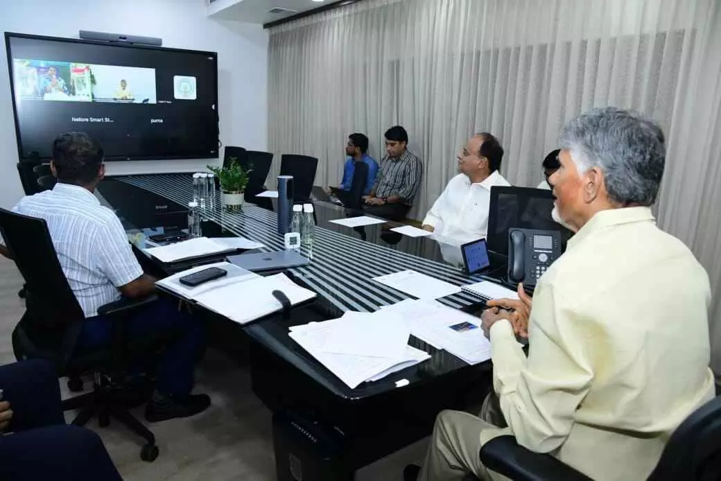 నెల్లూరు మాదిరిగా అన్ని మున్సిపాలిటీలలో స్మార్ట్ స్ట్రీట్ బజార్లు నెల్లూరు మాదిరిగా అన్ని మున్సిపాలిటీలలో స్మార్ట్ స్ట్రీట్ బజార్లు