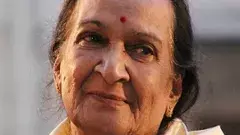 ఒకనాటి మధుర గాయని రావు బాలసరస్వతి మృతి