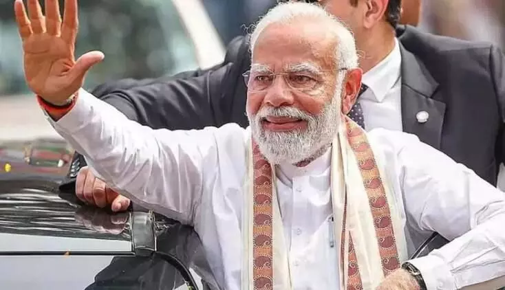 కర్నూలులో కాలుమోపిన ప్రధాని మోదీ కర్నూలులో కాలుమోపిన ప్రధాని మోదీ