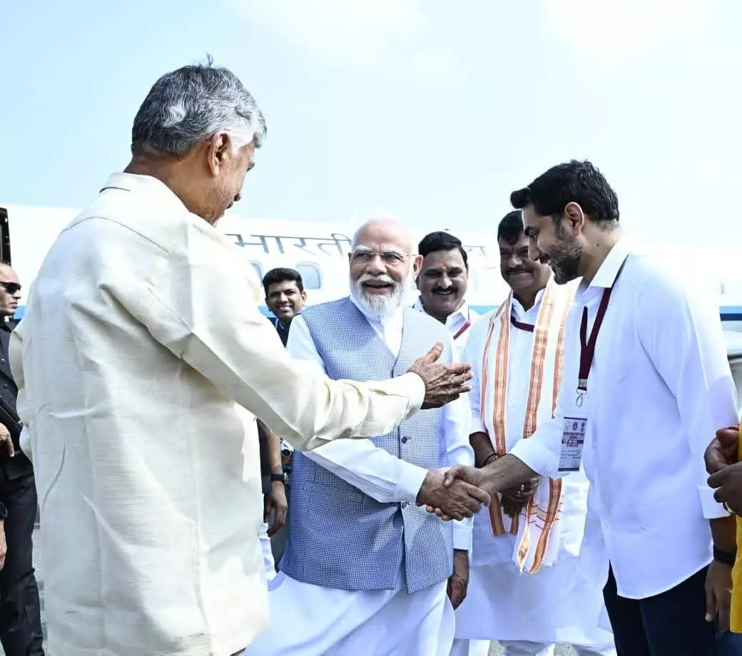 త్వరలో మీ నాన్నలా తయారవుతావు..లోకేష్కి మోదీ కాంప్లిమెంట్ త్వరలో మీ నాన్నలా తయారవుతావు..లోకేష్కి మోదీ కాంప్లిమెంట్