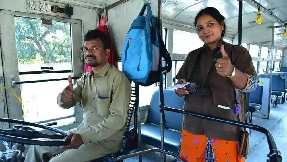 ఏపీఎస్ఆర్టీసీ ఉద్యోగులకు దీపావళి కానుక ఏపీఎస్ఆర్టీసీ ఉద్యోగులకు దీపావళి కానుక