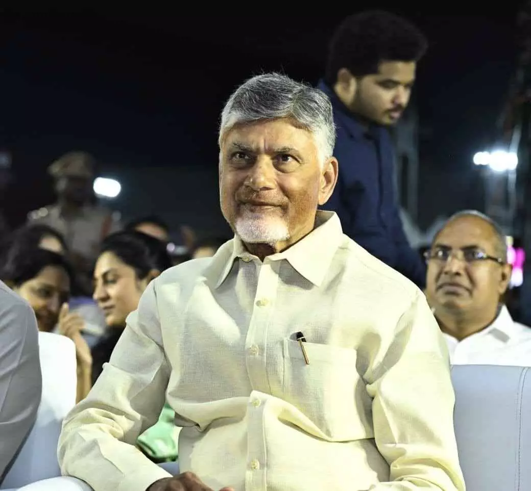 వెలుగుల్లేని ఉద్యోగుల దీపావళి కానుక వెలుగుల్లేని ఉద్యోగుల దీపావళి కానుక