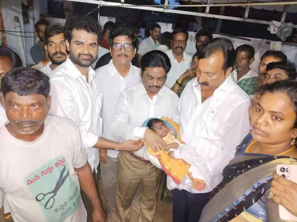 పవన్ కల్యాణ్ కు బదులుగా జనసేన నాయకులు