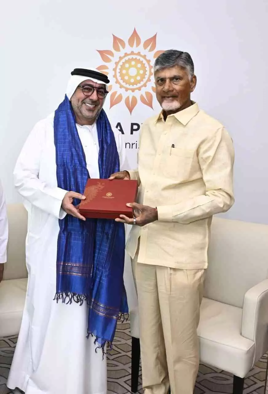 దటీజ్ సీఎం..దుబాయ్ లో ఉన్నా తన మనసంతా ఏపీపైనే దటీజ్ సీఎం..దుబాయ్ లో ఉన్నా తన మనసంతా ఏపీపైనే