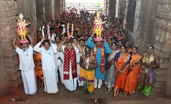 శ్రీవారికి త్రైమాసిక మెట్లోత్సవం ఎందుకు నిర్వహిస్తారు.. శ్రీవారికి త్రైమాసిక మెట్లోత్సవం ఎందుకు నిర్వహిస్తారు..