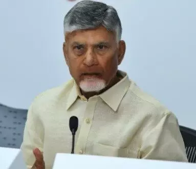 మొంథా విధుల్లో అలసత్వం వద్దు..చర్యలు ఉంటాయ్