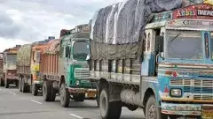 హైవేలపై హెవీ వాహనాలు బంద్
