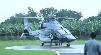 ఇద్దరు దుర్మరణం..గాలిమోటార్లో బయలుదేరిన సీఎం ఇద్దరు దుర్మరణం..గాలిమోటార్లో బయలుదేరిన సీఎం