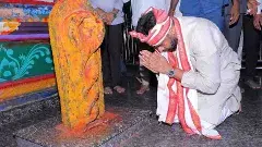 పుట్టకు పాలుపోసి..మొక్కు తీర్చుకొని