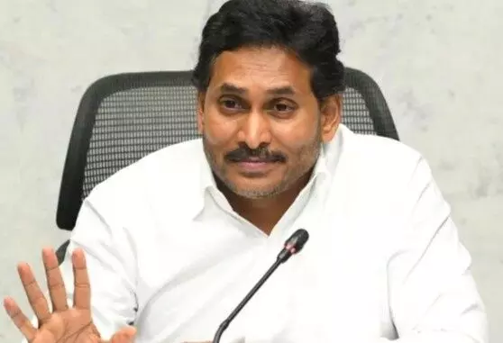 నష్టపరిహారం విషయంలో ప్రభుత్వంపై ఒత్తిడి పెంచాలి