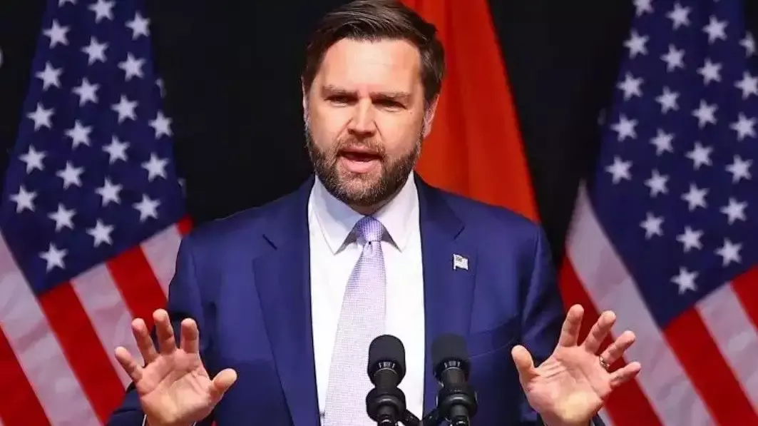 ఉషాను మతం మార్చే ఉద్దేశం లేదు: జేడీ వాన్స్