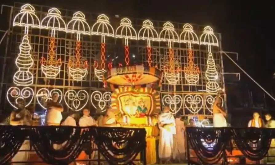 శ్రీశైలంలో కృష్ణమ్మకు కార్తీక హారతి