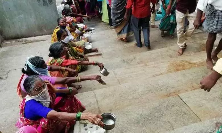 మళ్లీ తెరపైకి ఏపీలో భిక్షాటన నిషేధ చట్టం మళ్లీ తెరపైకి ఏపీలో భిక్షాటన నిషేధ చట్టం