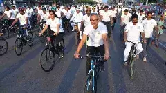 అవినీతిపై పోరాటానికి అందరూ ముందుకు రావాలి