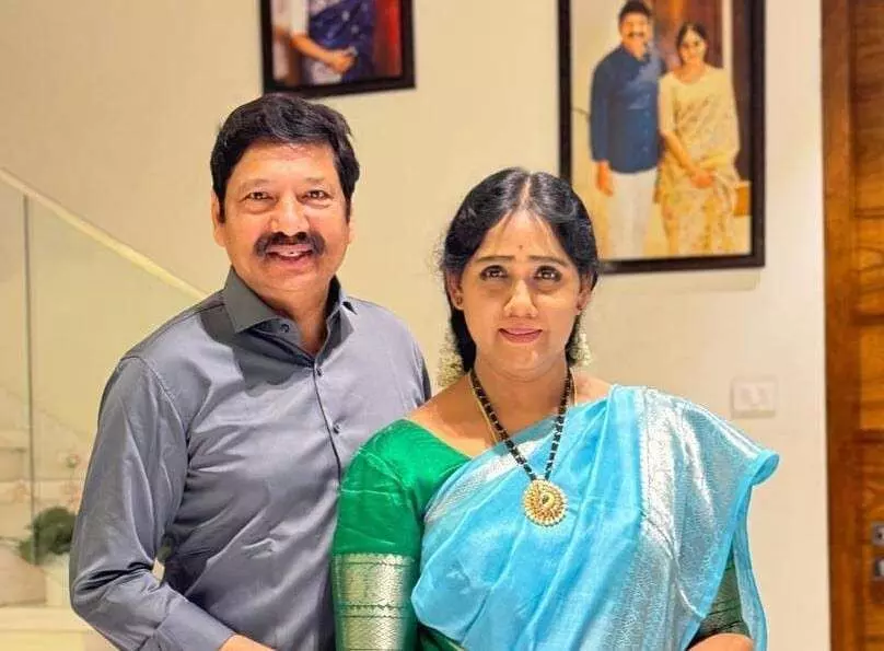 జోగిది అక్రమ అరెస్ట్..రాజకీయ కుట్ర జోగిది అక్రమ అరెస్ట్..రాజకీయ కుట్ర