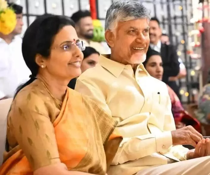 లండన్ లో చంద్రబాబు బిజీబిజీ