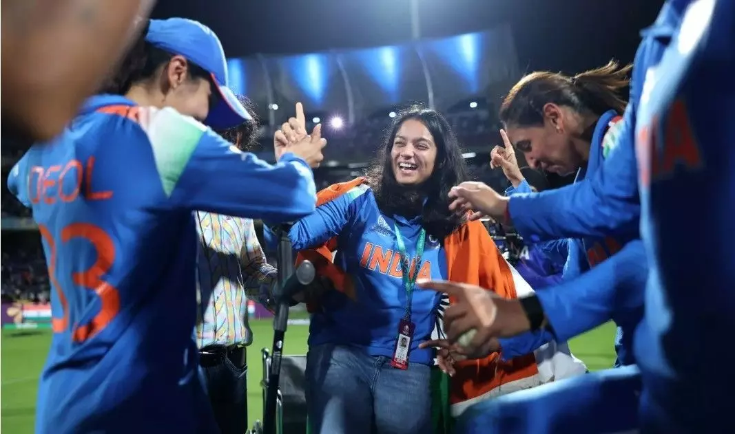 మహిళా క్రికెట్ జట్టుకు భారీ నజరానా ప్రకటించిన బీసీసీఐ మహిళా క్రికెట్ జట్టుకు భారీ నజరానా ప్రకటించిన బీసీసీఐ