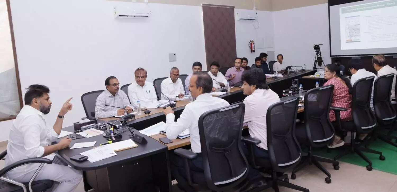 గ్రామ పంచాయతీల్లో దోచుకుంటున్నారా? గ్రామ పంచాయతీల్లో దోచుకుంటున్నారా?