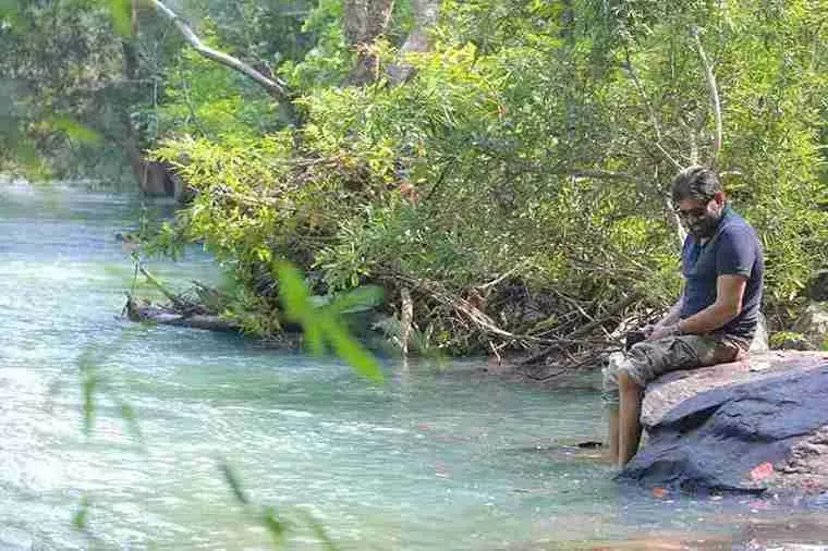 మామండూరు అడవిలో ఆహ్లాదంగా..సేదదీరిన పవన్ కల్యాణ్ మామండూరు అడవిలో ఆహ్లాదంగా..సేదదీరిన పవన్ కల్యాణ్