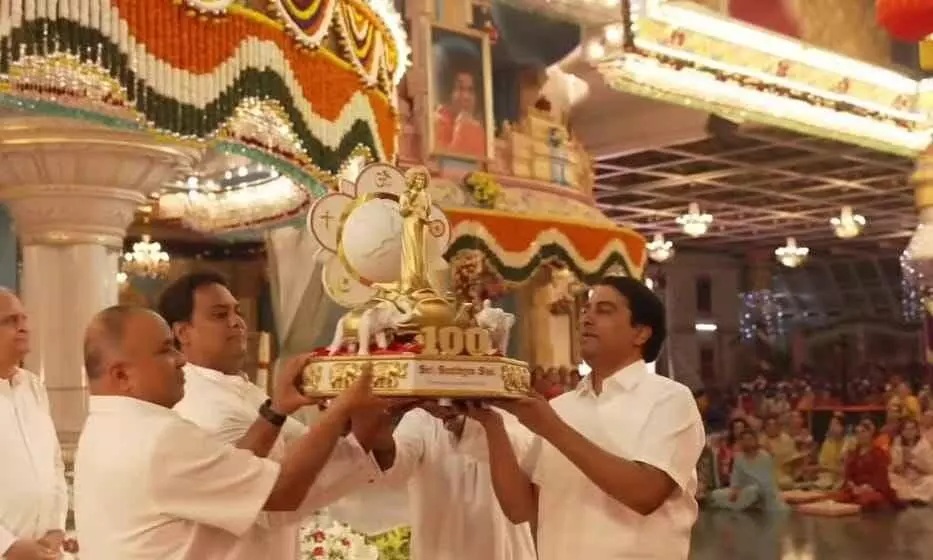 ప్రంపంచ ప్రశాంతి ఉత్సవానికి సిద్ధమైన పుట్టపర్తి.. ప్రంపంచ ప్రశాంతి ఉత్సవానికి సిద్ధమైన పుట్టపర్తి..