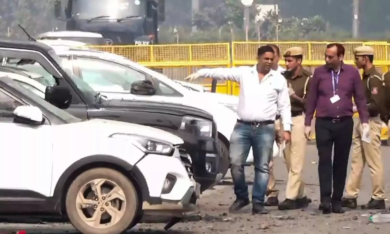 ఢిల్లీ పేలుడు: అత్మాహుతి దాడి కోణంలోనూ విచారణ.. ఢిల్లీ పేలుడు: అత్మాహుతి దాడి కోణంలోనూ విచారణ..