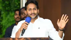 చంద్రబాబు ’క్రెడిట్ చోరుడు‘