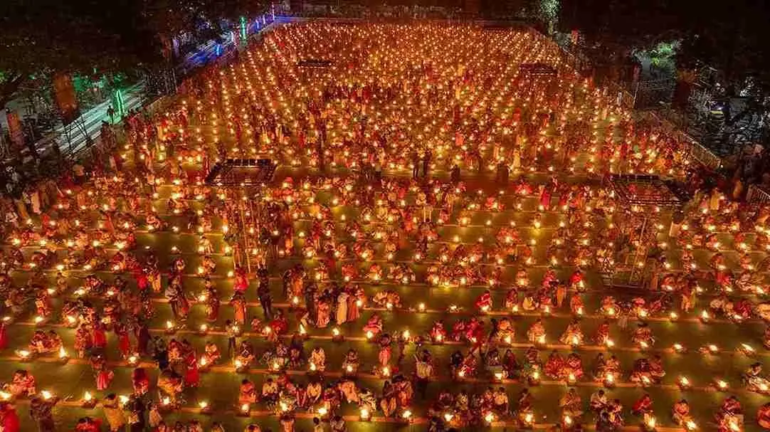 తిరుపతి:కార్తీకాన...కనువిందు చేసిన దీపోత్సవం తిరుపతి:కార్తీకాన...కనువిందు చేసిన దీపోత్సవం