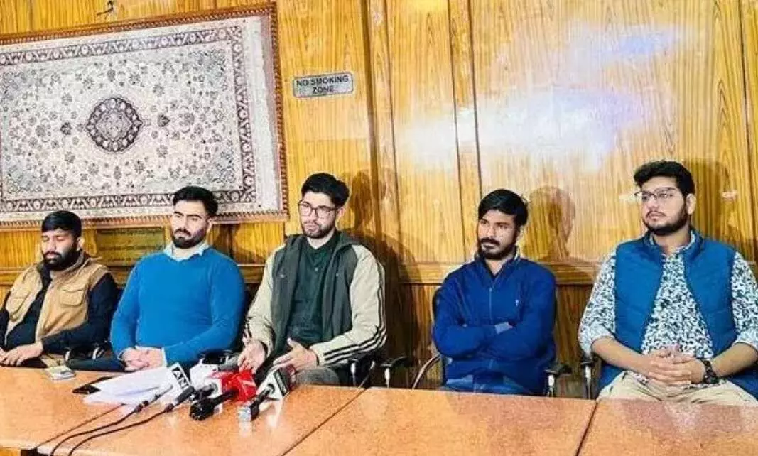 మోదీకి జమ్మూకశ్మీర్ విద్యార్థుల విన్నపం మోదీకి జమ్మూకశ్మీర్ విద్యార్థుల విన్నపం