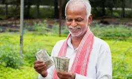 ఏపీ రైతులకు శుభవార్త- కిసాన్ యోజన నిధుల విడుదల రేపే ఏపీ రైతులకు శుభవార్త- కిసాన్ యోజన నిధుల విడుదల రేపే