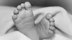 మురుగు కాలువలో పసిబిడ్డ శరీర భాగాలు