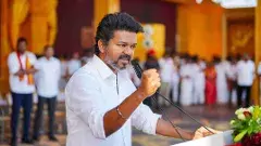 పార్టీ కేడర్ లో ఆత్మ విశ్వాసం నింపుతున్న విజయ్?