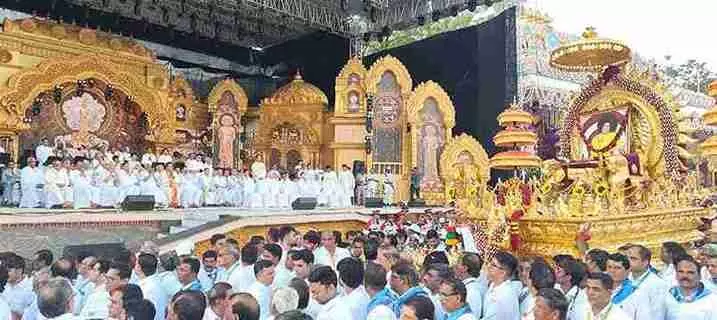 సత్యసాయి ప్రజల్లోనే దేవుడి చూశారు.. సేవలే ఆయనను దేవుడిని చేశాయి..