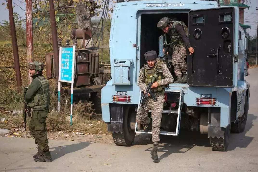 ఎర్రకోట పేలుడు: శ్రీ నగర్ వ్యక్తిని అరెస్ట్ చేసిన పోలీసులు