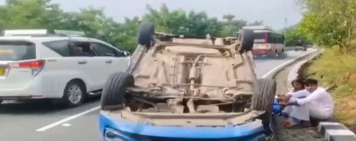 తిరుమల ఘాట్ రోడ్డులో తప్పిన ప్రమాదం.. తిరుమల ఘాట్ రోడ్డులో తప్పిన ప్రమాదం..