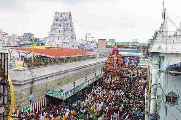 తిరుచానూరులో వైభవంగా రథోత్సవం తిరుచానూరులో వైభవంగా రథోత్సవం