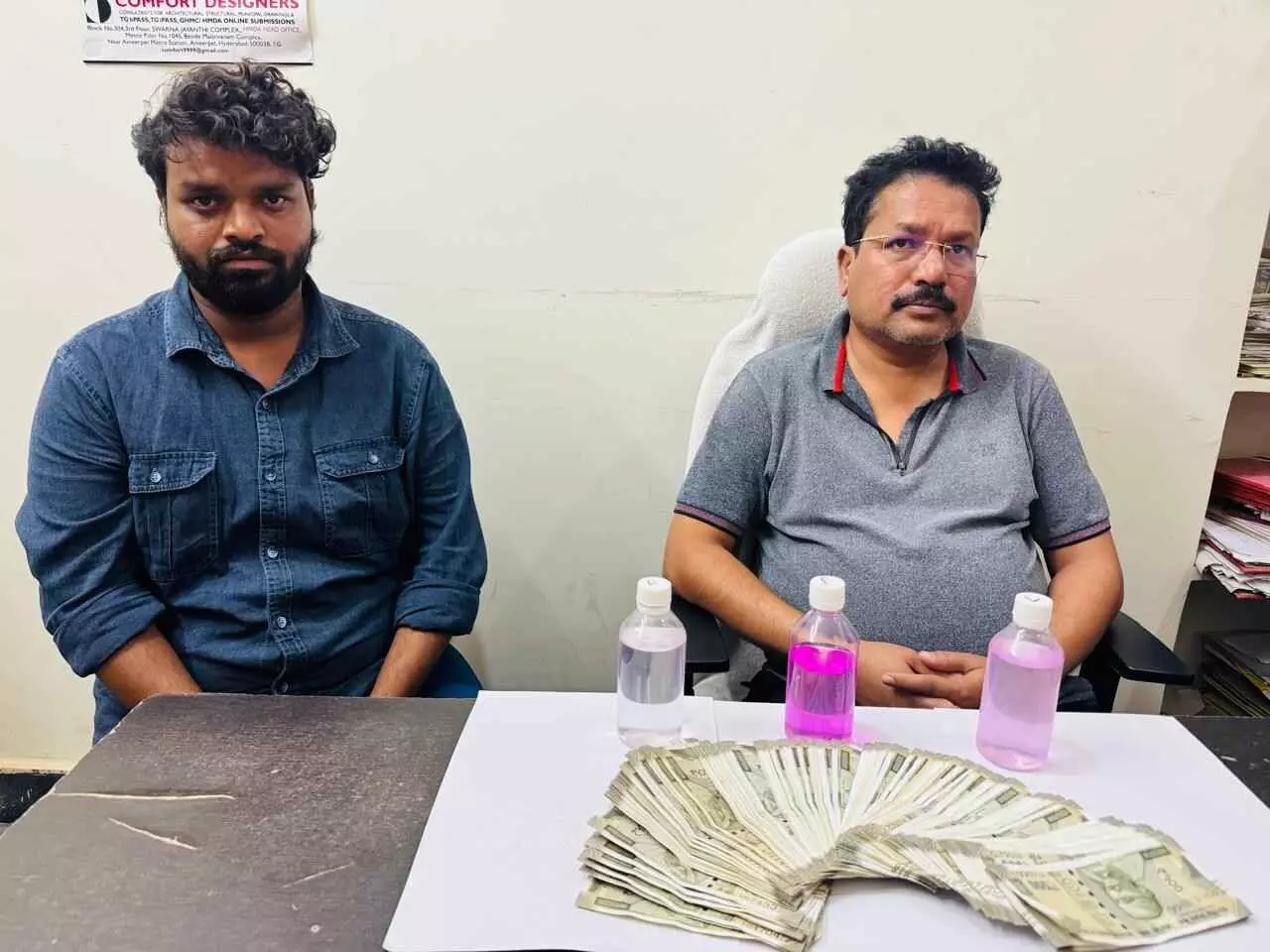 ఏసీబీ పట్టుకుంటుంది… వ్యవస్థ విడిచిపెడుతోంది! ఏసీబీ పట్టుకుంటుంది… వ్యవస్థ విడిచిపెడుతోంది!