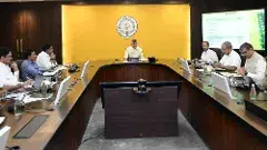 ప్రభుత్వాన్ని జగన్ పరుగెత్తిస్తున్నాడా?