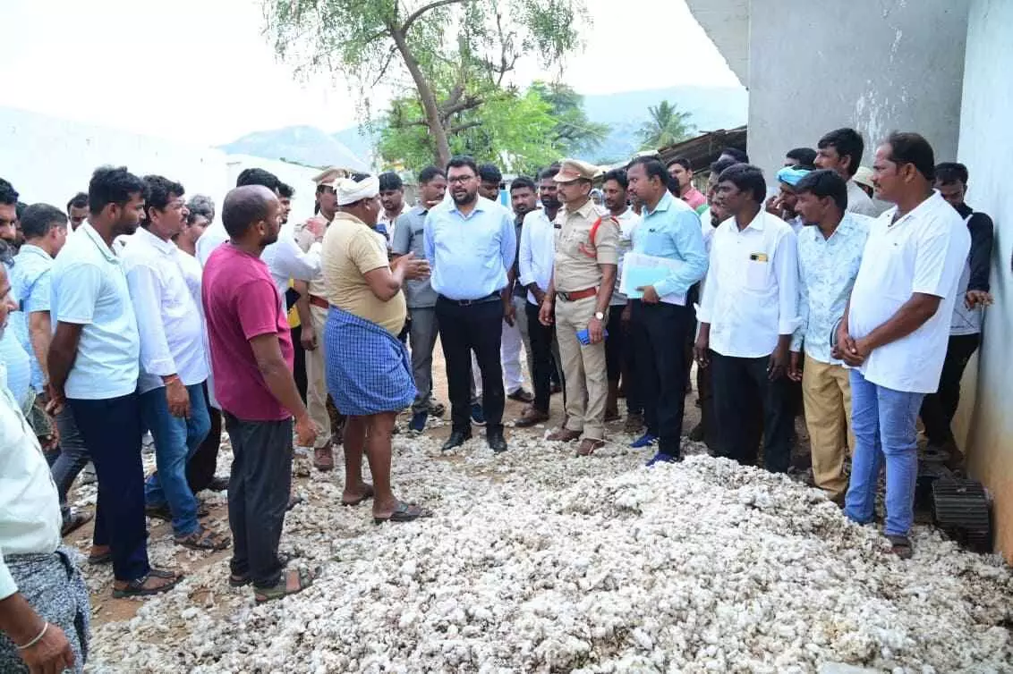 మర్లపాడు తండాకు మార్గం చూపిన కలెక్టర్