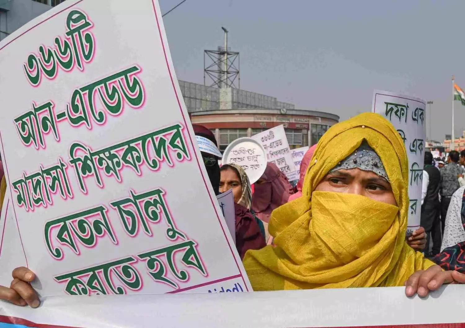 BLOలకు అందని 14 లక్షల ఎన్యుమరేషన్ ఫారాలు..