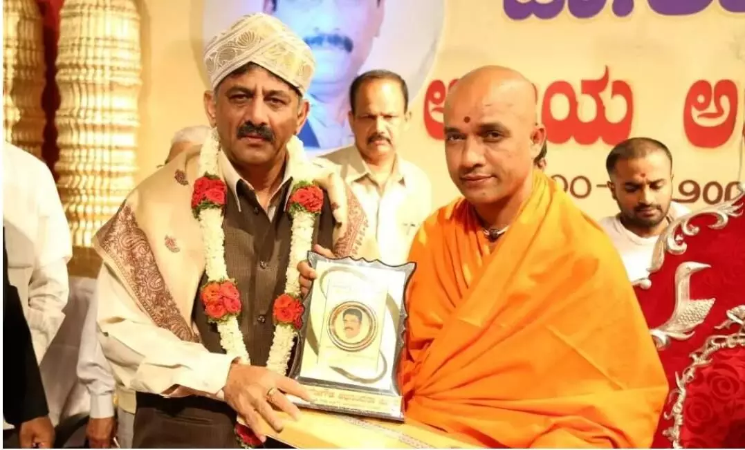 డీకే శివకుమార్ కు మద్దతు తెలిపిన ‘ఒక్కలిగ’ మఠాలు