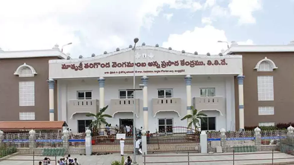 శ్రీవారి అన్నదాన ట్రస్టుకు విరాళాల వెల్లువ..