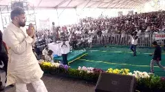 పవన్ పర్యటనలో అపరచిత వ్యక్తి