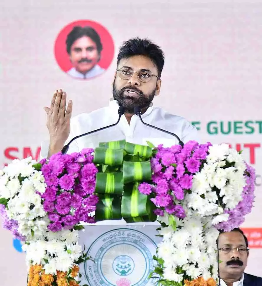 ఆంధ్రప్రదేశ్‌ను అడుగడుగున ఆదుకుంటున్నారు