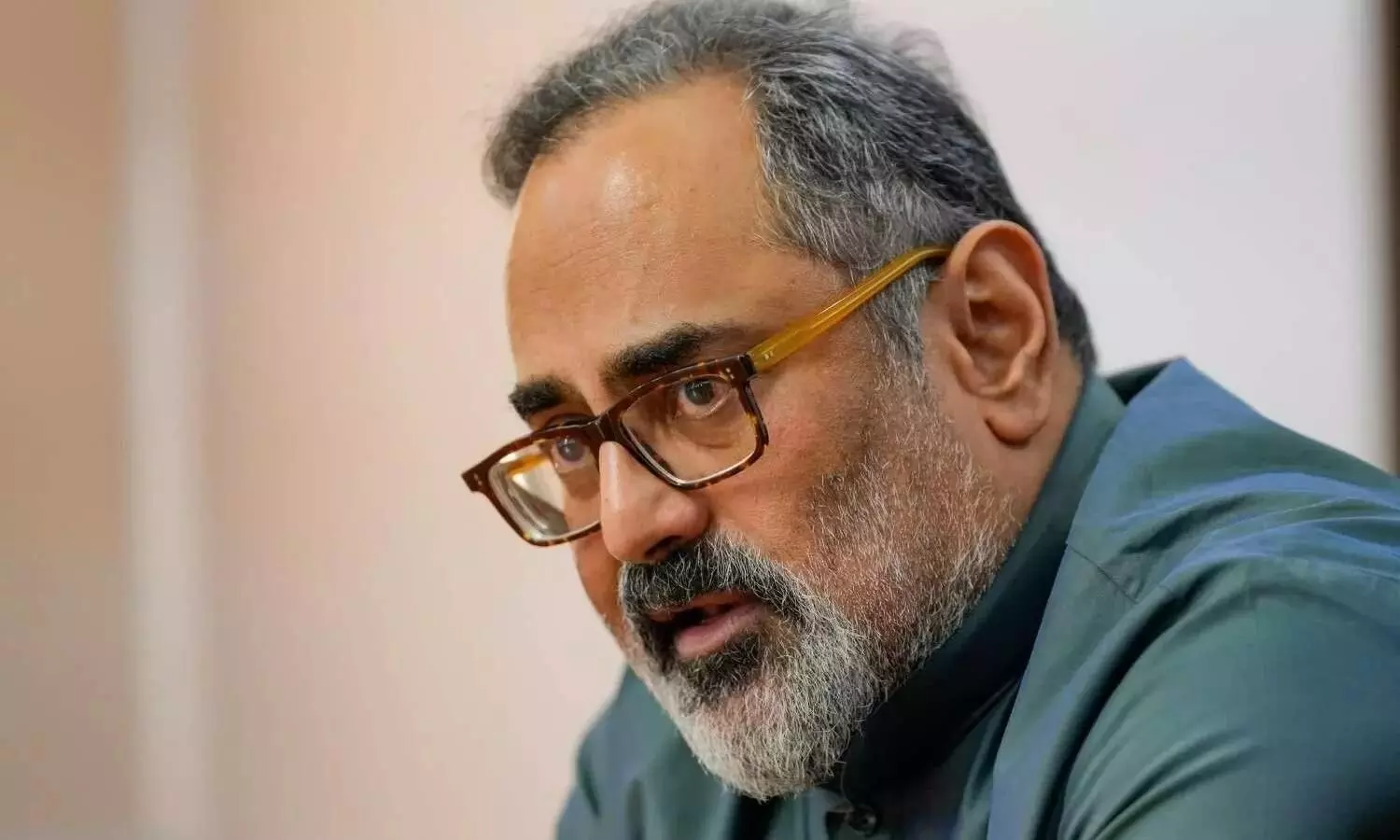 ‘ఈ కేసుకు వాళ్లే సరి’ ‘ఈ కేసుకు వాళ్లే సరి’