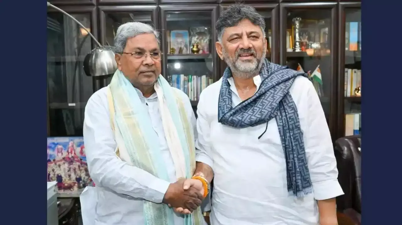 నినాదాలతో హోరెత్తిన మంగళూరు విమానాశ్రయం..