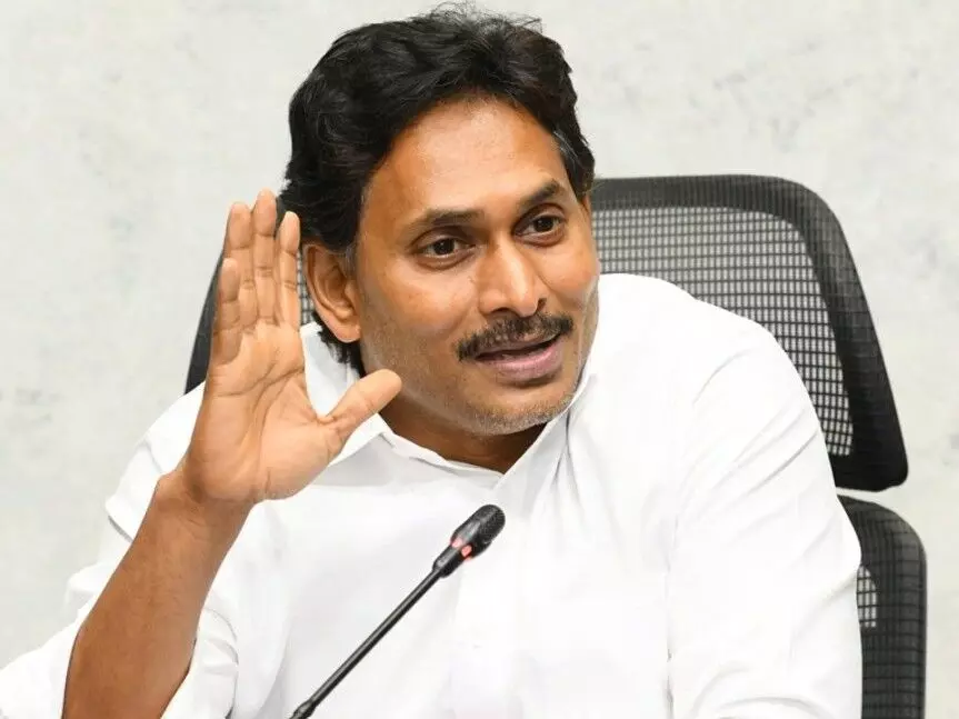 ‘నేటి తరం ఆస్తి’ని సీఎం చంద్రబాబు కొల్లగొడుతున్నారా?