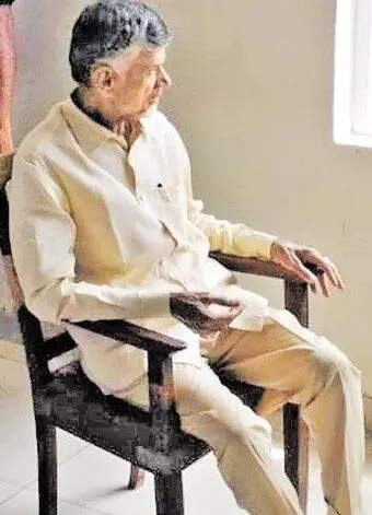 చంద్రబాబుపై కేసును క్లోజ్ చేయొద్దు..వైసీపీ పిటీషన్