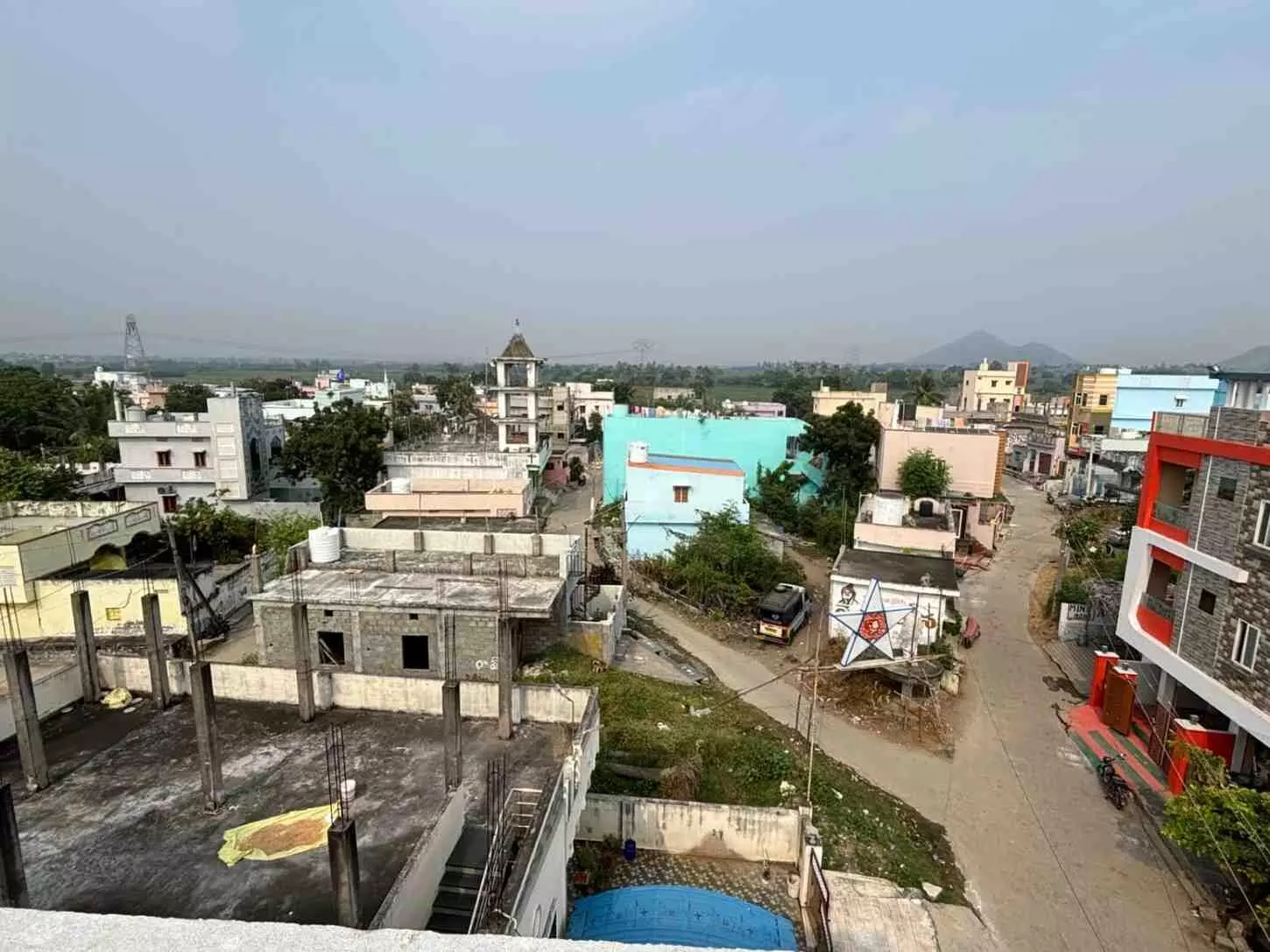 అమరావతి: యండ్రాయిలో భూములు అమ్ముకుంటున్న రైతులు