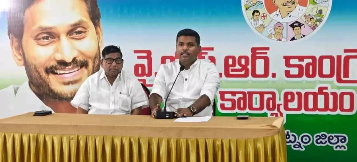 ఇండిగో సమస్య విమానయాన మంత్రి వైఫల్యమే..